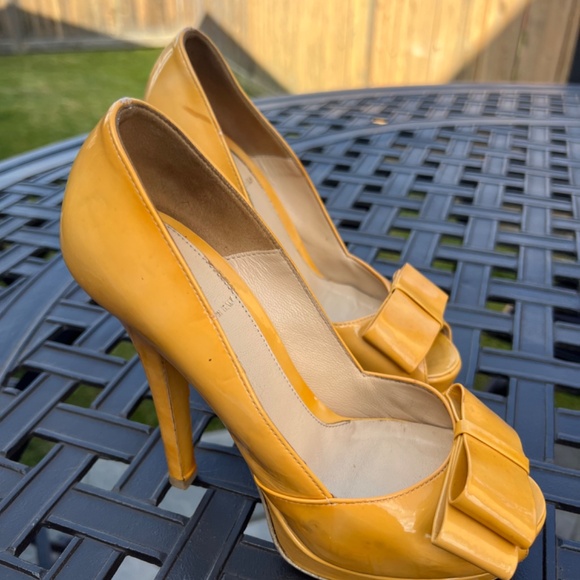 Fendi Open Toe, Bow Platform Pump; Size 36.5 (6.5) - Picture 5 of 12